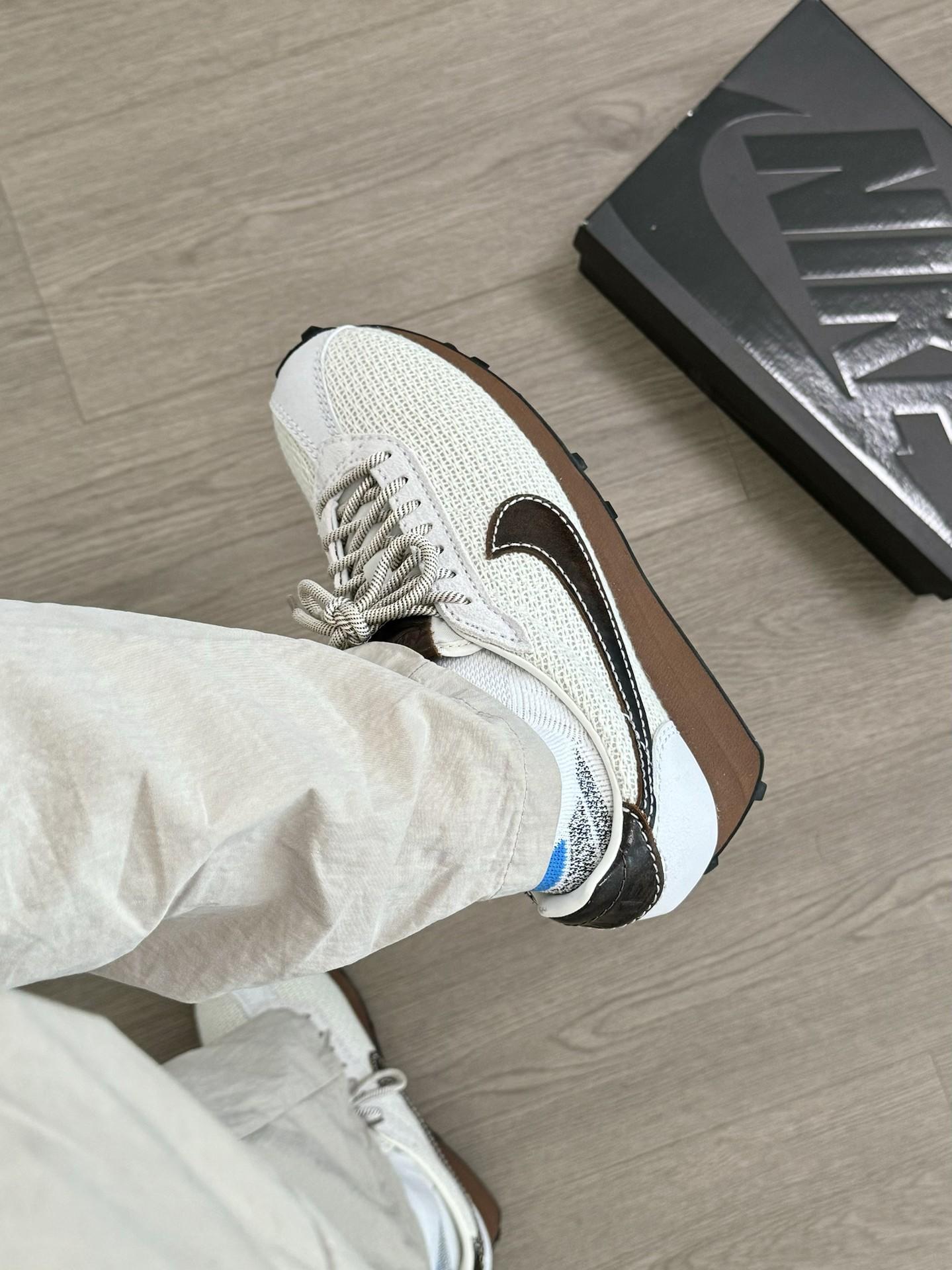 这双nike够小众吗⁉️但上脚是真的帅 超有质感~